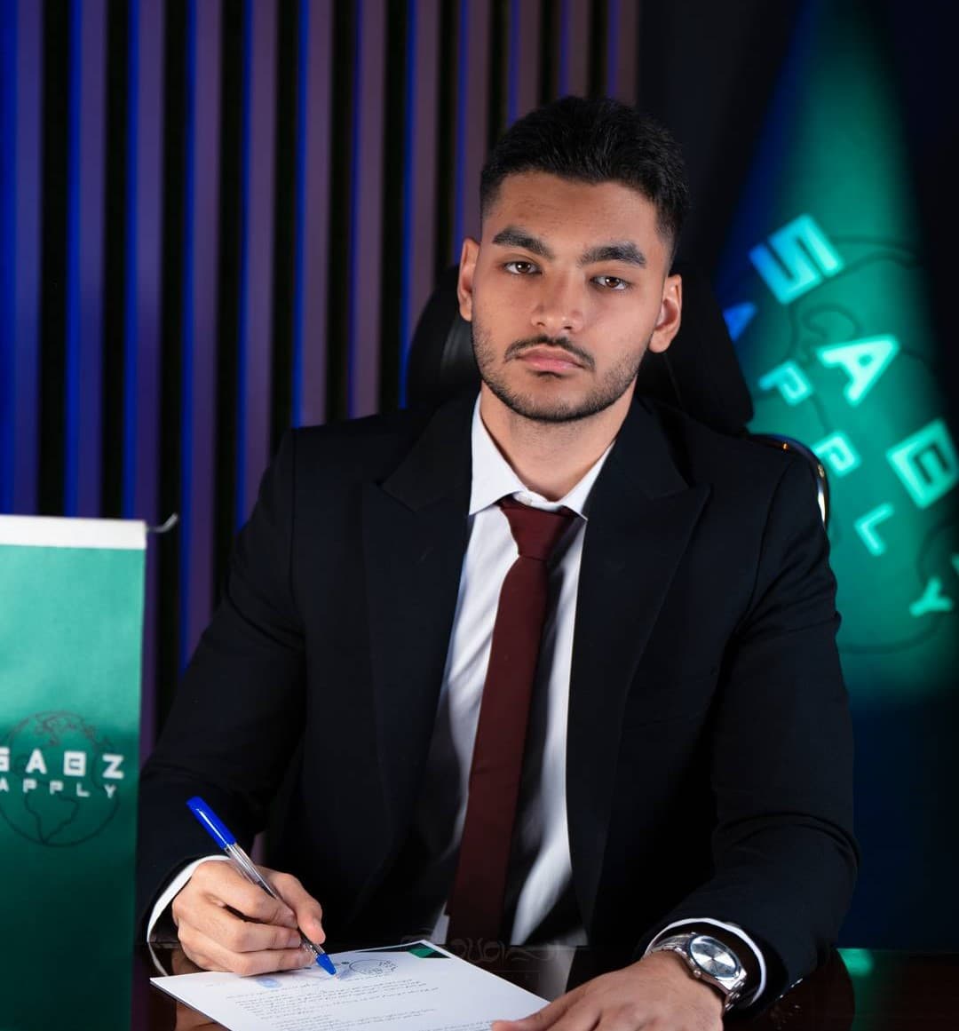 شاهرخ اشرفی